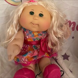 CPK corn silk girl cabbage patch kid. Great shape